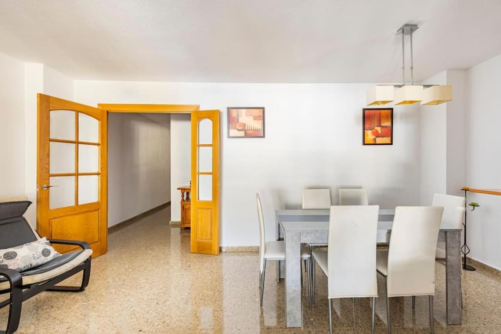Amplio Piso Para Disfrutar Del Centro De Malaga Con Parking Gratuito Экстерьер фото